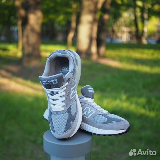 Кроссовки New balance 993 lux в серым цвете