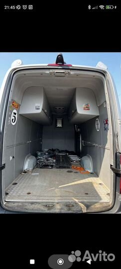 Полки для цельнометаллического фургона