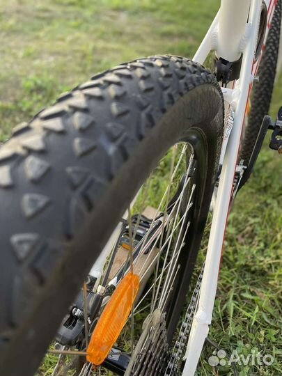 Велосипед GT avalanche elite 27.5,L