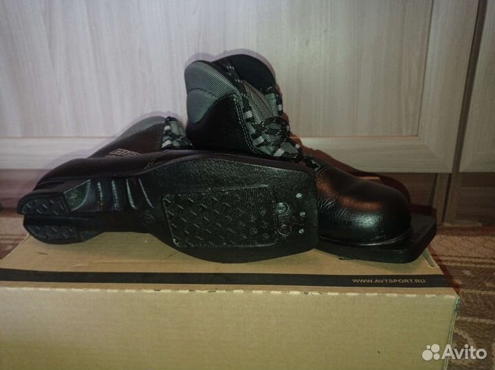 Лыжные ботинки Motor classic 37 размер