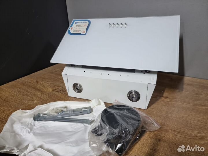 Новая наклонная вытяжка Shindo Antilia 60 W/WG