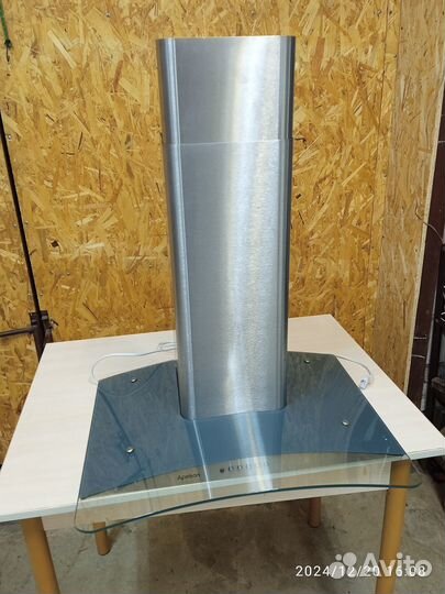 Кухонная вытяжка 60 см