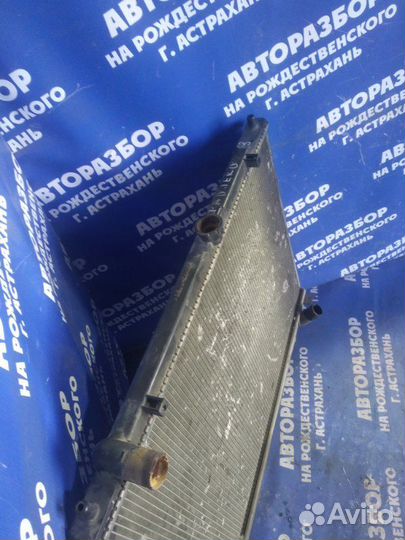 Радиатор охлаждения Mitsubishi Pajero 3