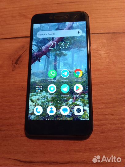 Телефон Xiaomi Redmi Go