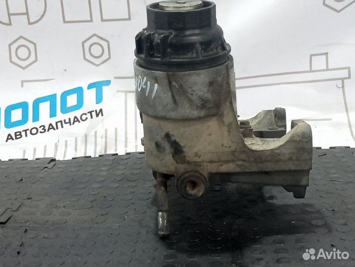 Корпус масляного фильтра Toyota Land Cruiser 200