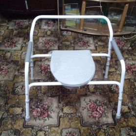 Инвалидное кресло с туалетом