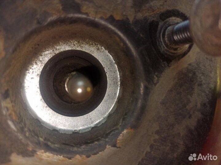 Вакуумный усилитель тормозов Nissan Bluebird SU14