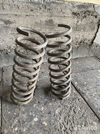 Пружина амортизатора