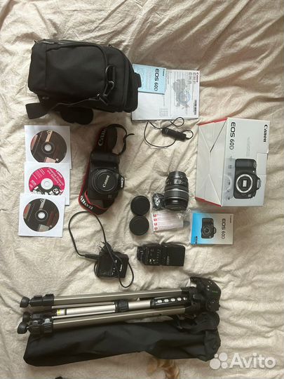 Фотоаппарат Canon еos 60D и комплектующие