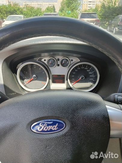 Ford Focus 1.6 AT, 2011, 140 520 км