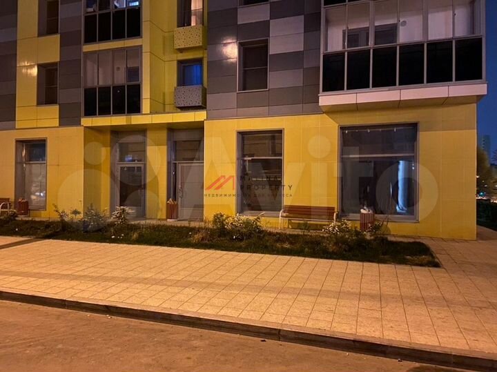 Сдам торговое помещение, 93 м²