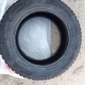 Bridgestone Ice Cruiser 7000S 205/60 R16