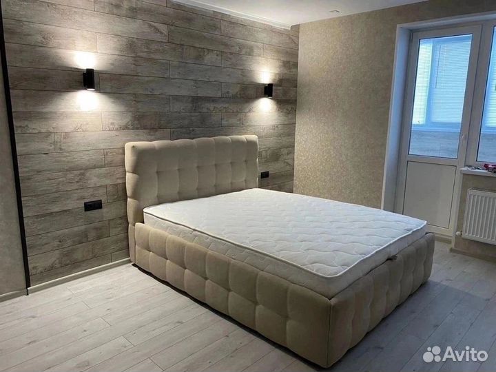 Кровать с матрасом 180*200