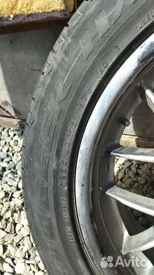 Bridgestone Dueler H/P Sport 235/50 R18