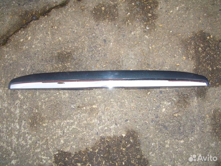 Накладка двери багажника Лексус RX 300 с03-09г