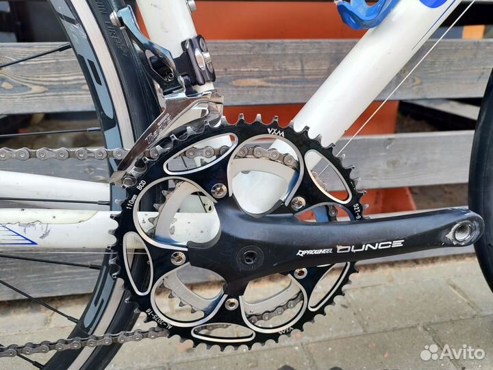 Шоссейный велосипед Colnago