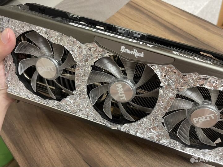 RTX 3070 ti palit gamerock