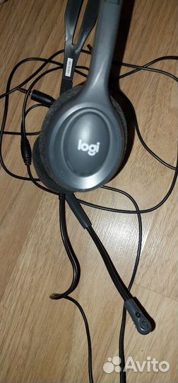 Наушники компьютергые logi с микрофоном б.у