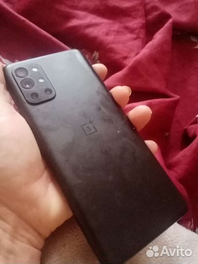 Телефон Oneplus 9r
