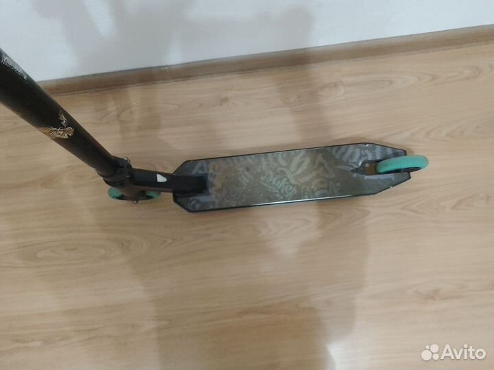 Трюковой самокат tech team