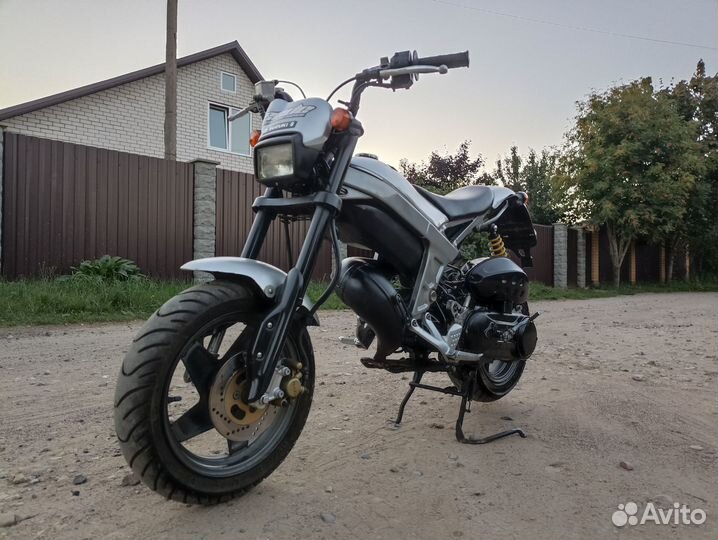 Suzuki Street Magic 50