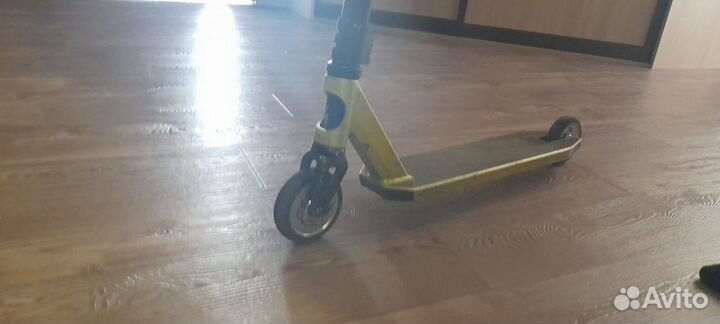 Трюковой самокат TechTeam Duker 404