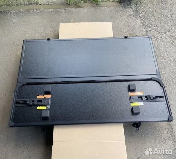 Крышка алюминиевая 3 секции Ниссан Нп300 2011-15г