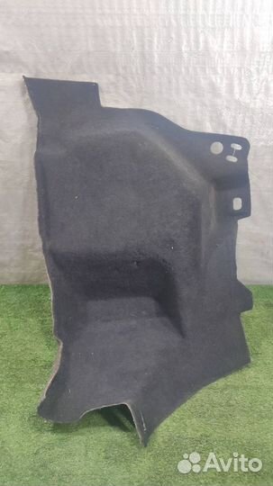 Обшивка багажника правая Ford Fiesta (CB1) 2009
