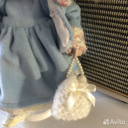 Кукла фарфоровая коллекционная