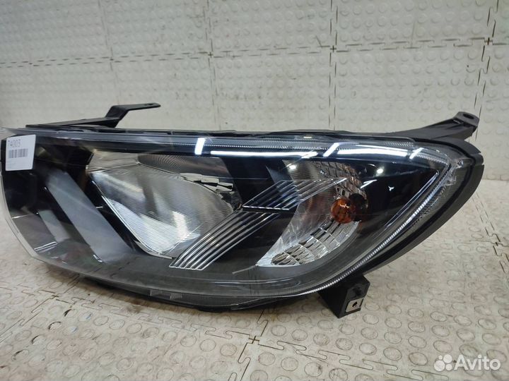 Фара левая Лада Гранта 2018