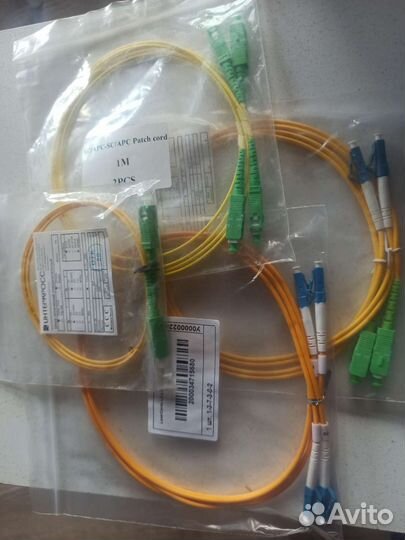 Шнур оптический соединитель интеркрос