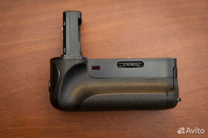 Батарейный блок-ручка на sony A7 A7S A7R