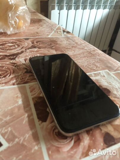 iPhone X, 64 ГБ