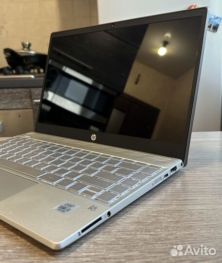 Hp Pavilion i3-1005G1/4/SSD/FullHD/IPS