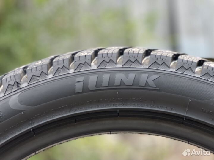 iLink Wintervorhut Stud II 225/40 R18 90T