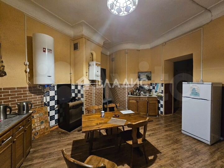 4-к. квартира, 171 м², 2/5 эт.