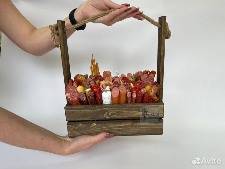 Колбасный подарок