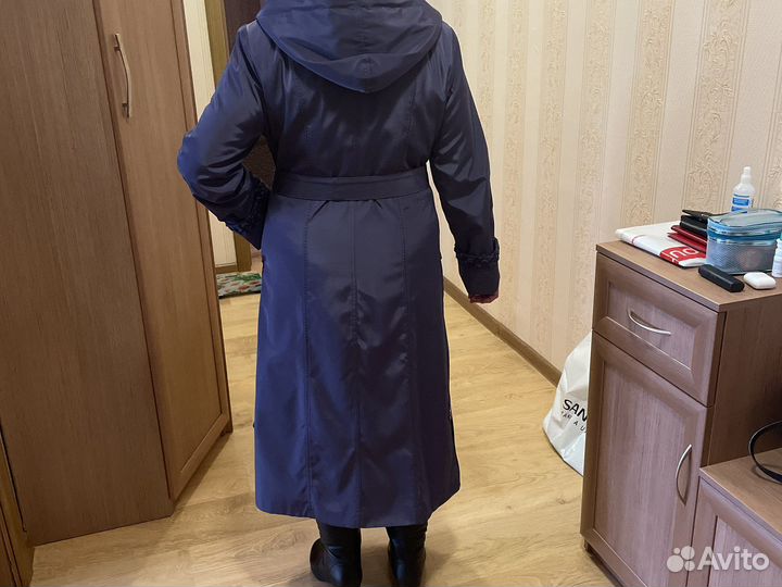 Пальто на тонком сентипоне