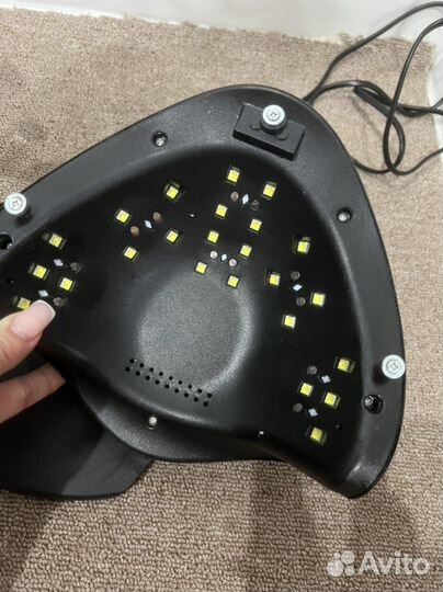 Лампа для сушки ногтей