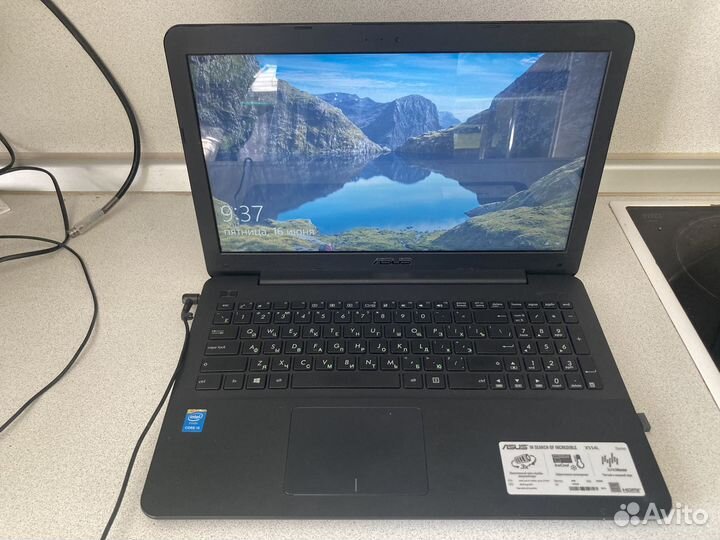 Ноутбук Asus X554LJ