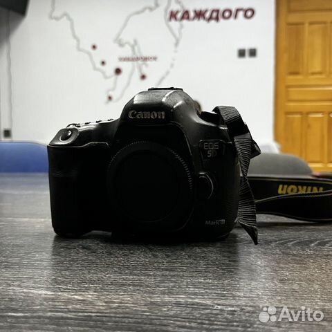 Зеркальный фотоаппарат Canon 5D Mark III объявление продам