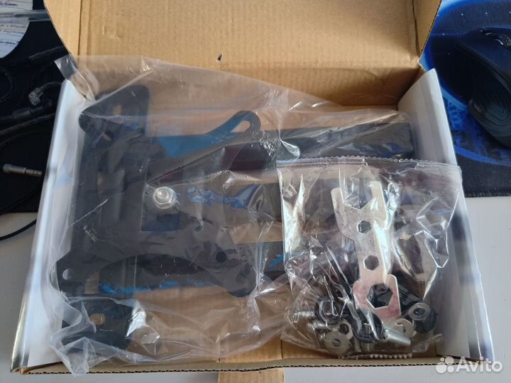 Кронштейн монитора телевизора настенный поворотный