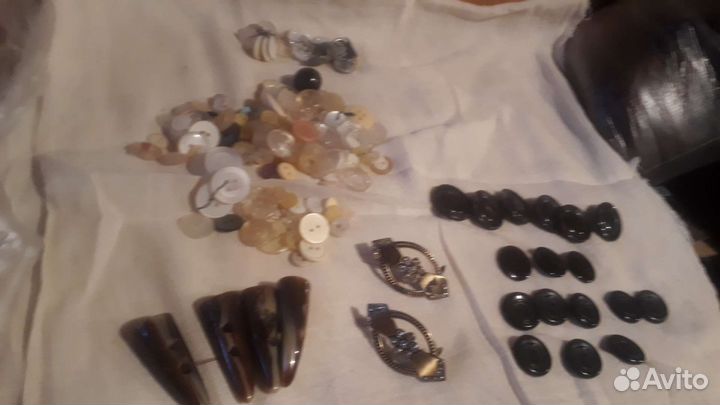 Пуговицы СССР много