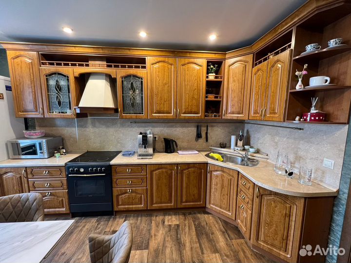 Кухонный гарнитур угловой