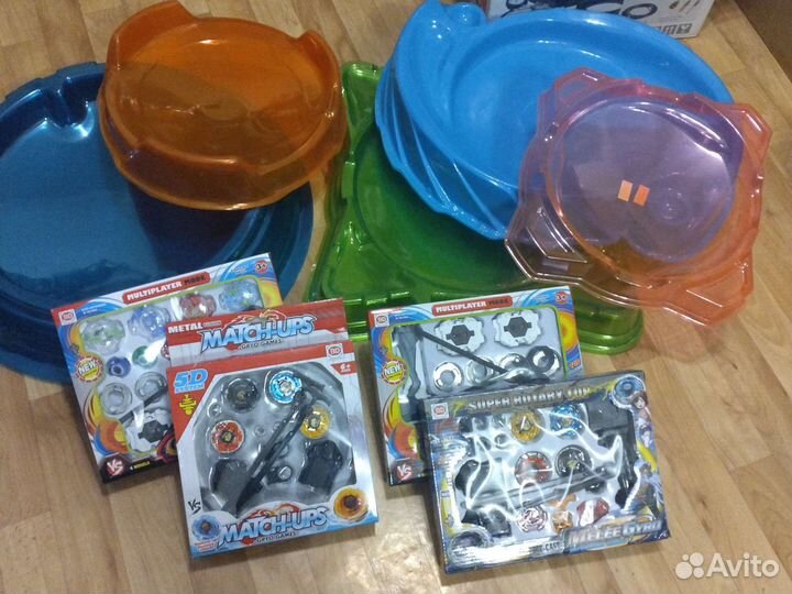 Бейблейды, арены