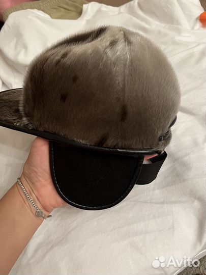 Бейсболка из меха нерпы