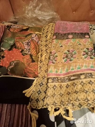 Платки,шарфы и палантины