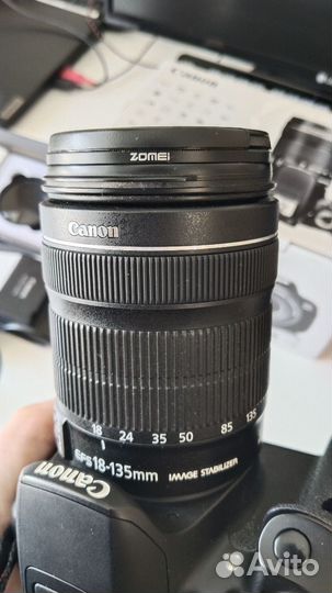 Зеркальный Canon 650D kit 18-135mm STM