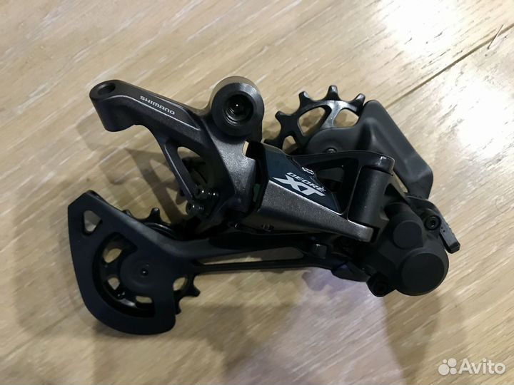 Переключатель и шифтер Shimano XT RD-M8100 / 8120