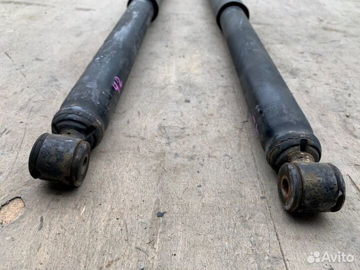 Амортизатор задний Volvo V 40 2.0D D4204T14